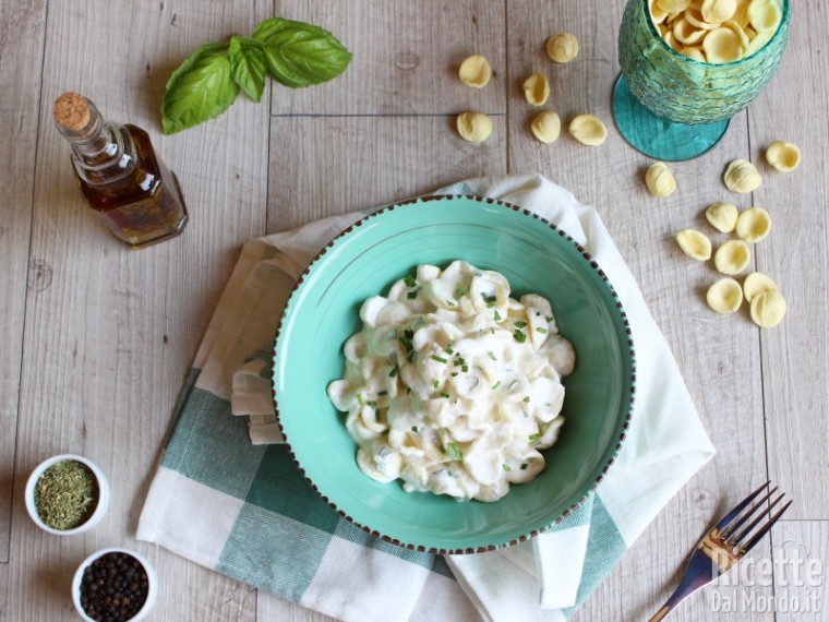 Orecchiette alle Erbe Aromatiche Orecchiette alle Erbe Aromatiche