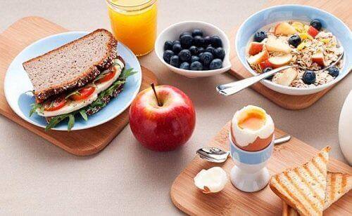 7 colazioni che aiutano a perdere peso e danno energia