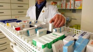 Allarme Meticillina, Aspirina, Ibuprofene, Rabeprazol: 10 tipologie di farmaci che distruggono i reni ma nessuno ne parla Allarme Meticillina, Aspirina, Ibuprofene, Rabeprazol: 10 tipologie di farmaci che distruggono i reni ma nessuno ne parla