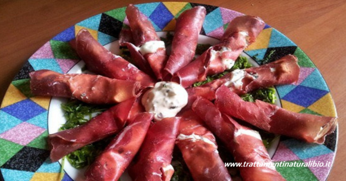 Involtini di bresaola e Philadelpia ricetta light semplice e veloce